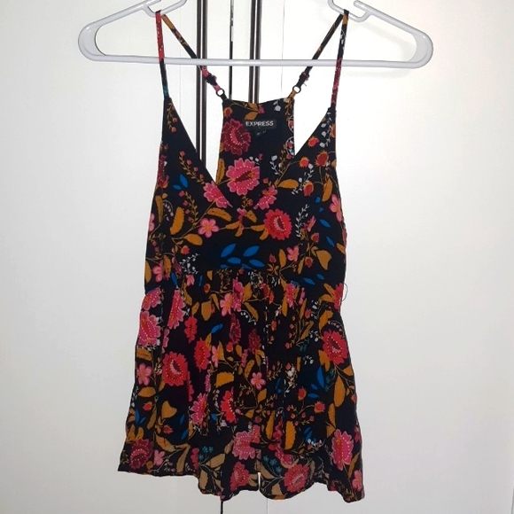 Express Tank, NWOT - Picture 4 of 5